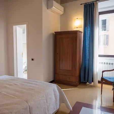 Campo Marzio Charming Oda ve Kahvaltı 4*