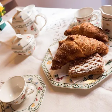 Oda ve Kahvaltı Campo Marzio Charming